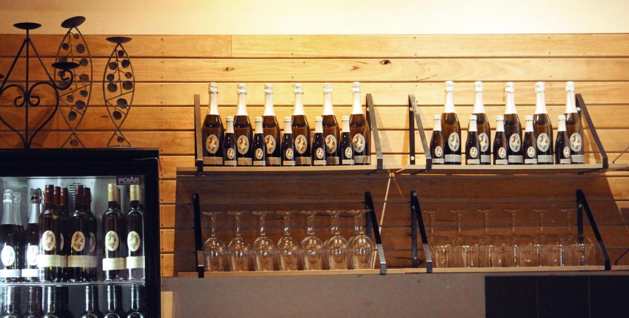 Blueberry Hill Vineyard Stay Rothbury エクステリア 写真